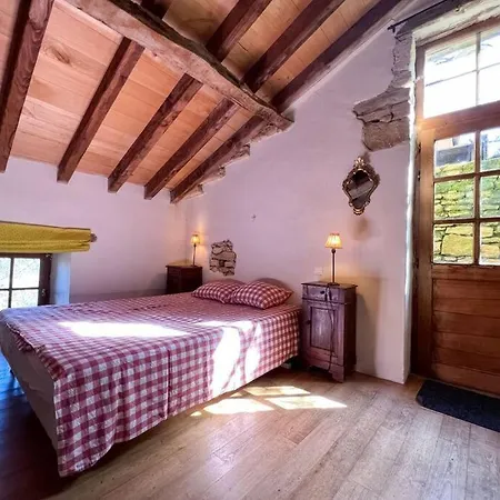 Ferienhaus Maison De La Vallee, Maison De Maitre Avec Piscine *