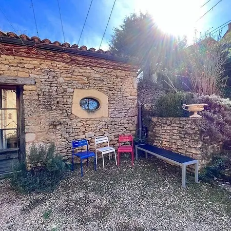 Dom wakacyjny Maison De La Vallee, Maison De Maitre Avec Piscine